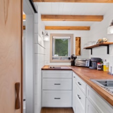 Move In or Vacation Rental Ready! - Image 5 Thumbnail