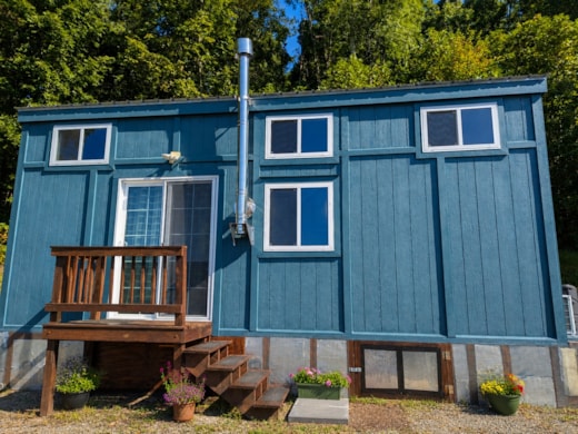 Move-In Ready Tiny Home in Scenic Floyd, Virginia