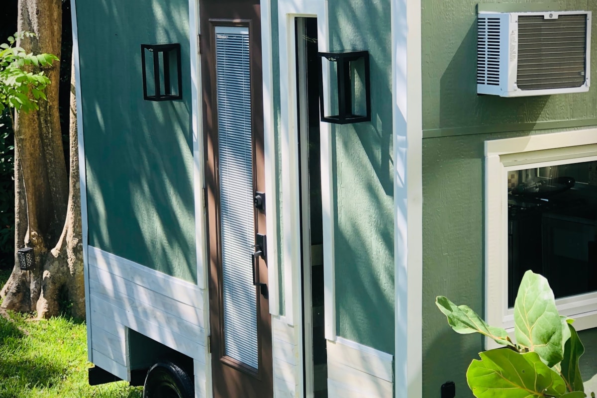 Nano micro house - Image 1 Thumbnail