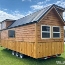 New 2021 Freedom Style 9'x28' Tiny Home on Wheels - Image 5 Thumbnail