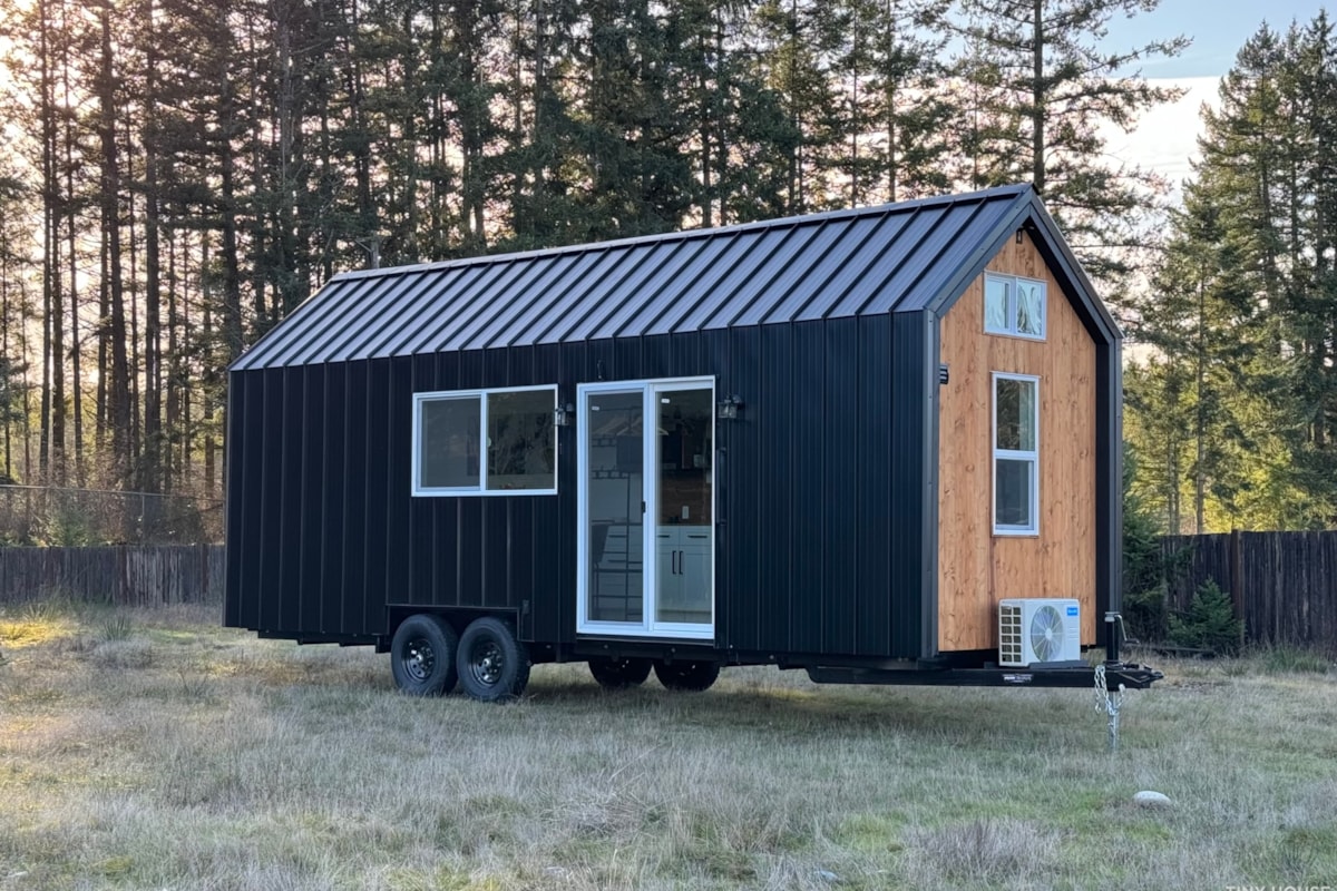 New 2024 N.O.A.H Certified Tiny Home 27 ft - Image 1 Thumbnail