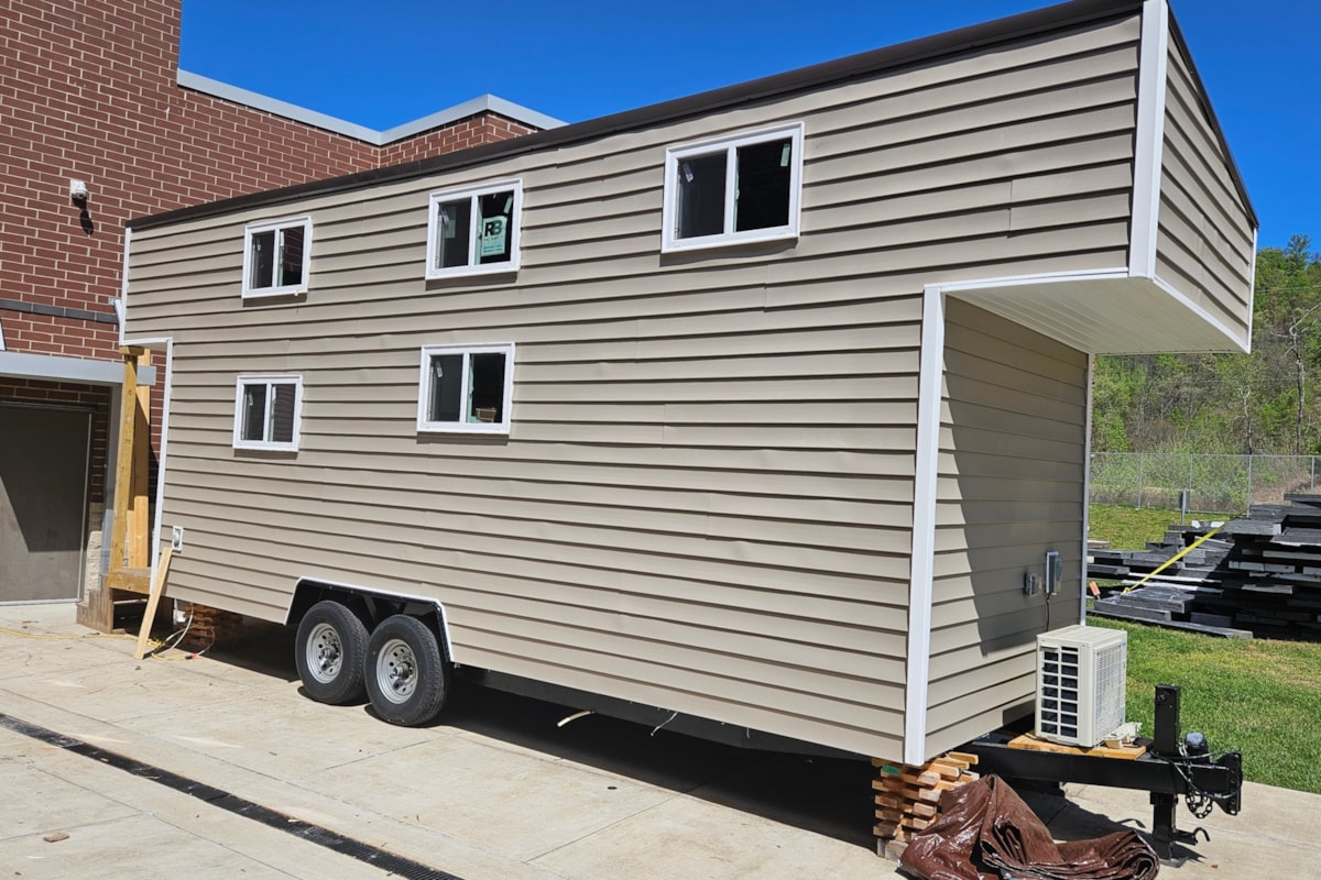 New 24' Tiny House Martin Co. (KVEC) - Image 1 Thumbnail