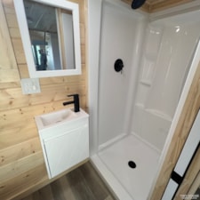 New 24ft Craftsman Model-In Stock - Image 6 Thumbnail