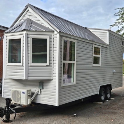 NEW 24ft THOW  (KVEC Lee County) - Image 2 Thumbnail