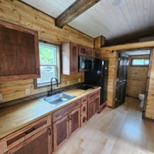 New 24ft THOW (Letcher Co.) KVEC - Image 3 Thumbnail