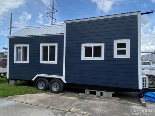 New 325 Sq. Ft. Tiny House Trailer Home