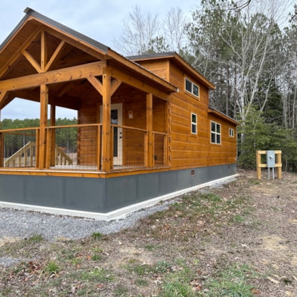 New Build- Luxury Log Cabin Tiny Home - Image 2 Thumbnail