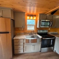 New Build- Luxury Log Cabin Tiny Home - Image 4 Thumbnail