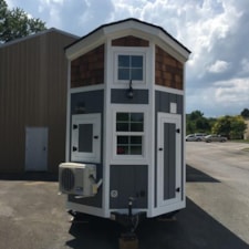 NEW Craftsman style 24 foot Tiny Home - Image 6 Thumbnail