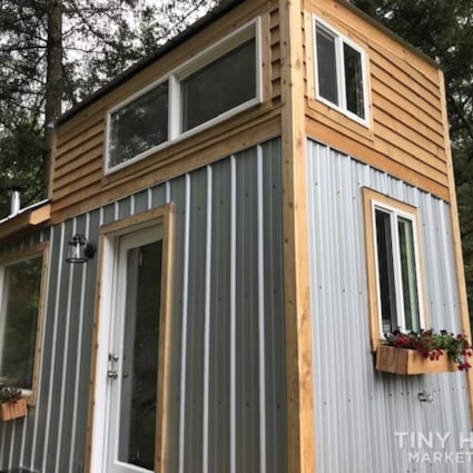 New Tiny House for Sale! - Image 2 Thumbnail