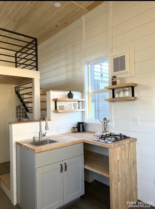 Stylish 20ft Tiny House. Noah Certified. Move In / Airbnb Ready! $59,900