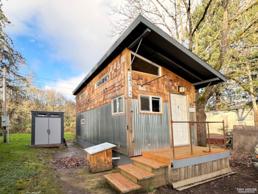 Newly built Tiny home on wheels