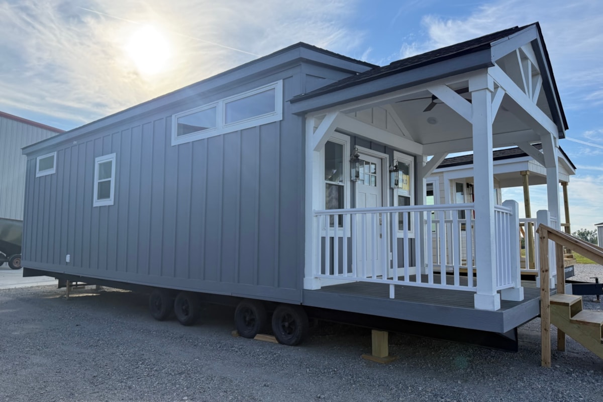 Newly Constructed Tiny Home - Image 1 Thumbnail