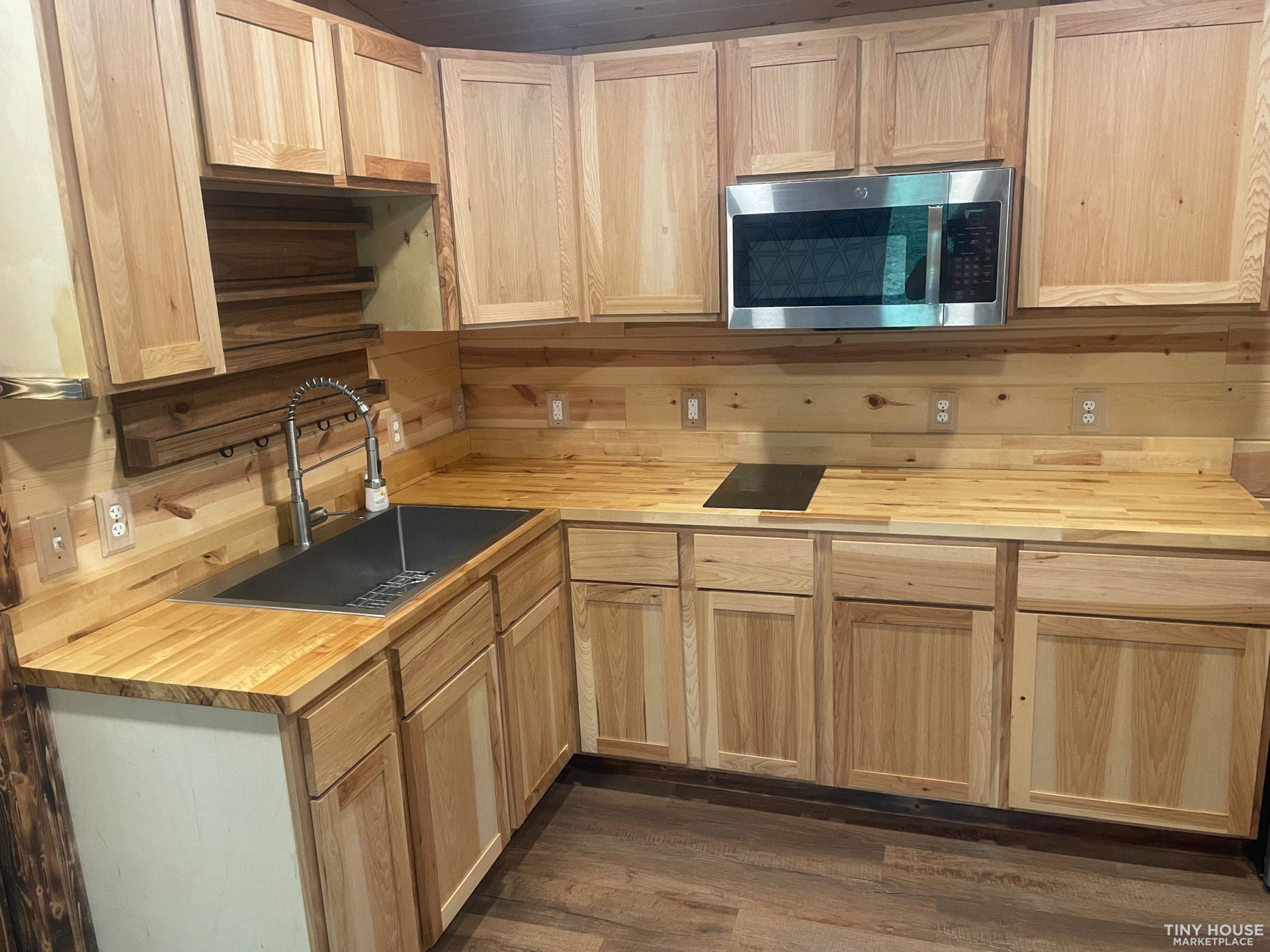 Tiny House for Sale - Newly redone park model