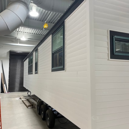 Next-Gen Craftsmanship: A Tiny Home Built with Passion and Precision - Image 2 Thumbnail