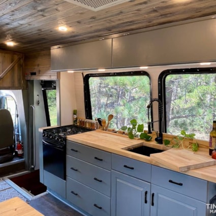 ***UPDATED & REDUCED*** Off-Grid 36' 2014 Freightliner Bus Conversion - Image 2 Thumbnail