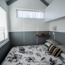 Off Grid Tiny Home on Wheels With The Lot! - Image 4 Thumbnail