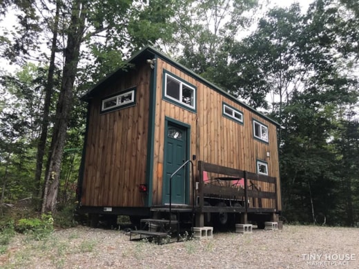 Off Grid Tiny House on Wheels 