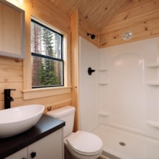 Pinecrest Cabin - 2 Bedrooms, Loft, High-End Features, Ready to Move! - Image 3 Thumbnail