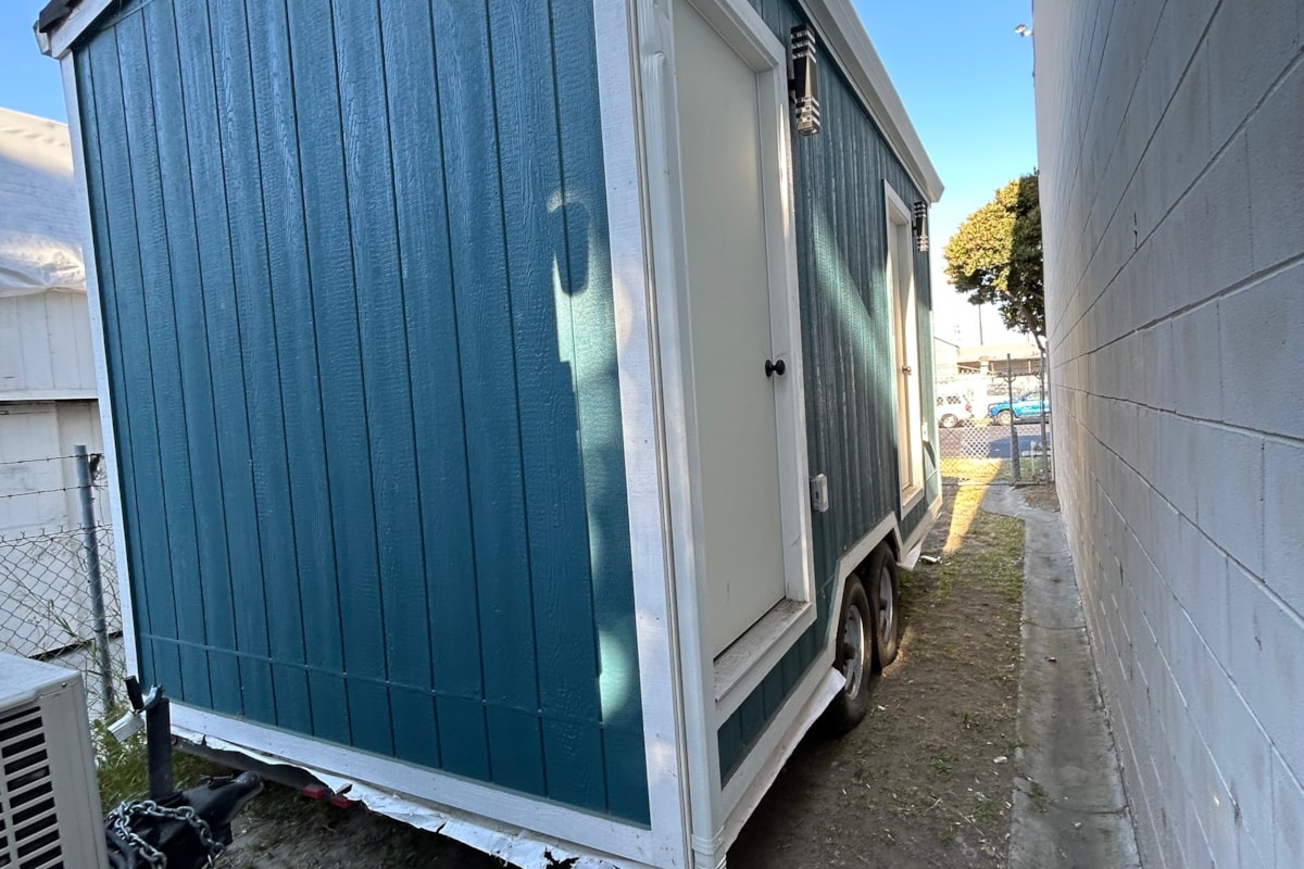 Portable ADA Bathrooms and Showers - Image 1 Thumbnail