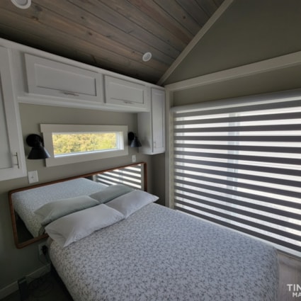 REDUCED TO SELL - Beautiful 2021 Tiny Home (Seashore by Clayton Homes) - Image 2 Thumbnail