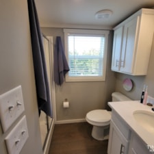 REDUCED TO SELL - Beautiful 2021 Tiny Home (Seashore by Clayton Homes) - Image 5 Thumbnail