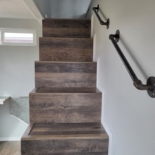 Resale Tiny House with Loft located in the LuxTiny Community Lakeside Arizona - Image 5 Thumbnail