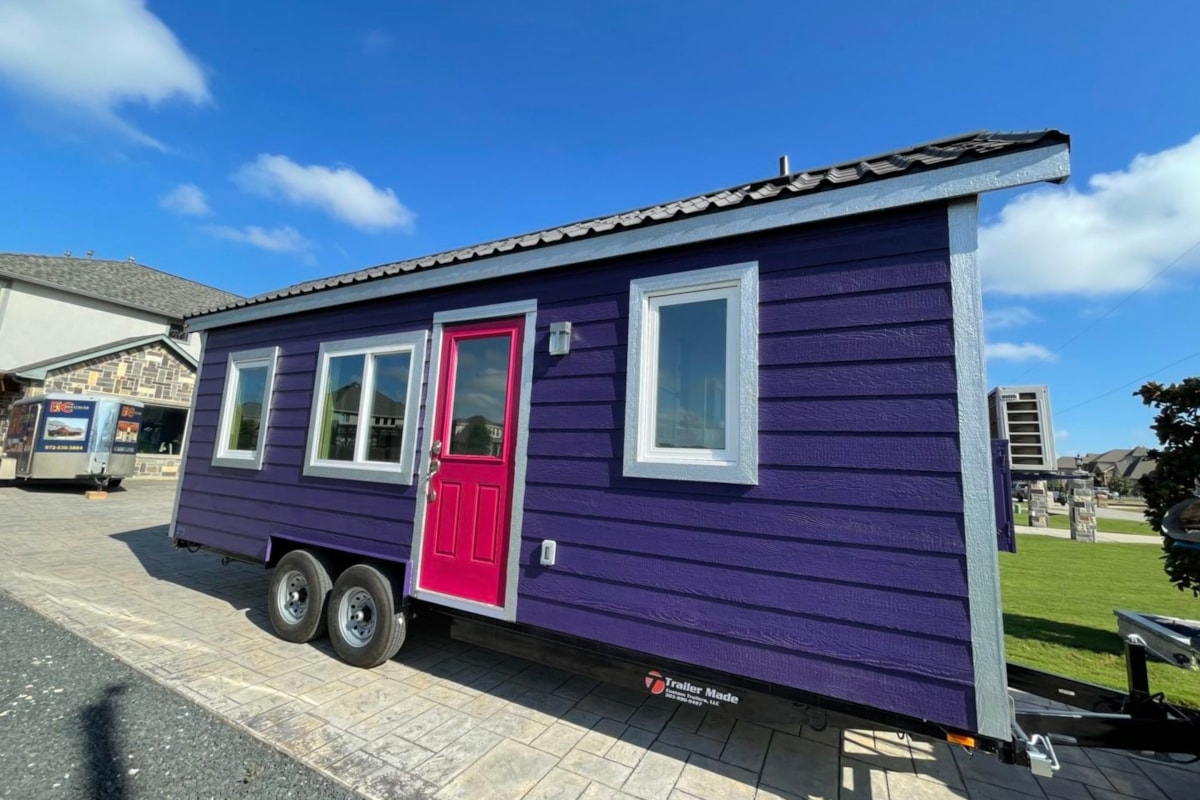 Bright and Beautiful - 24ft Tiny Home With Washer/Dryer, Main Level Bedroom, and - Image 1 Thumbnail