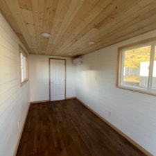 Shipping container office/studio - easily converts to fully functional tiny home - Image 3 Thumbnail