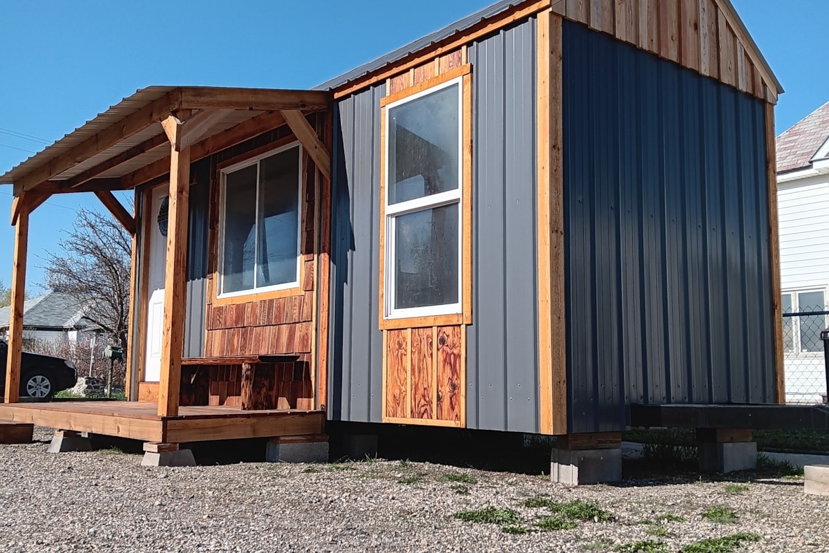 Single level tiny house on wheels 1 bed 1 bath - Image 1 Thumbnail