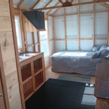 Single level tiny house on wheels 1 bed 1 bath - Image 6 Thumbnail