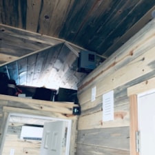 Solar Tiny house with downstairs. Bedroom and 2 lofts - Image 6 Thumbnail