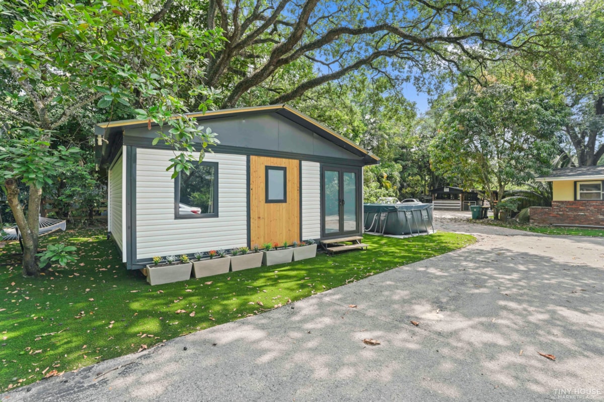 Spacious 2-Bedroom OMNI Modular Home with Off-Grid Capabilities - Image 1 Thumbnail