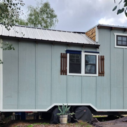 Spacious 8.5 Ft Wide x 20 Ft long Tiny Home for Sale! - Image 2 Thumbnail