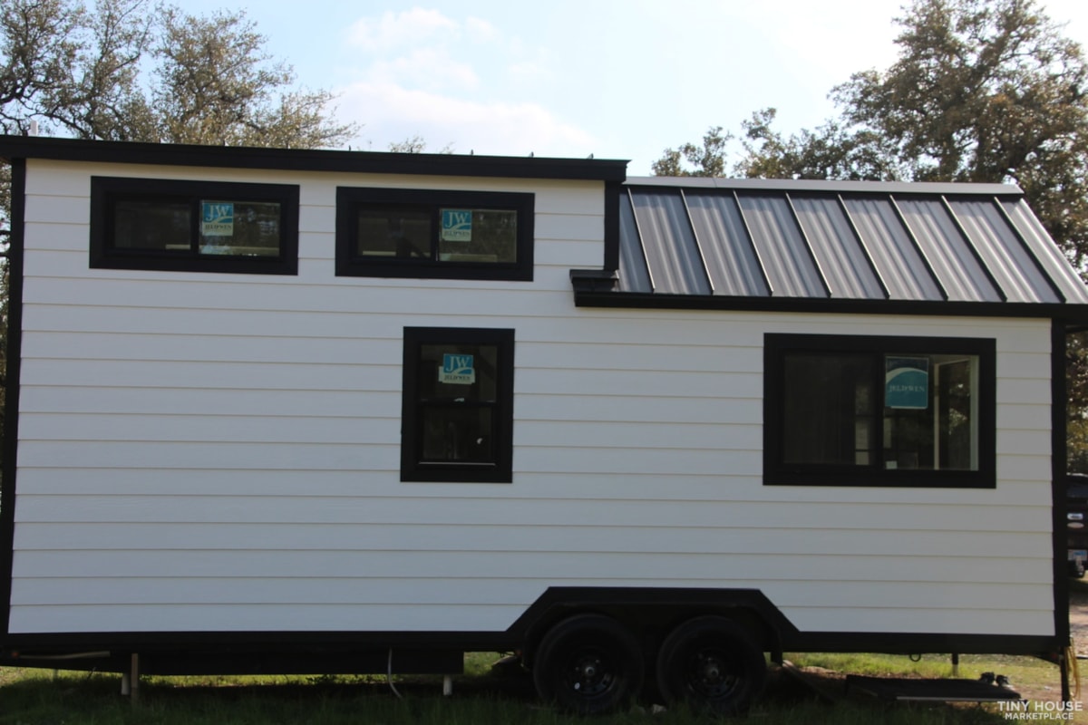 Steel Framed 8.5x 24 Quality Built Tiny Home on Wheels - Image 1 Thumbnail
