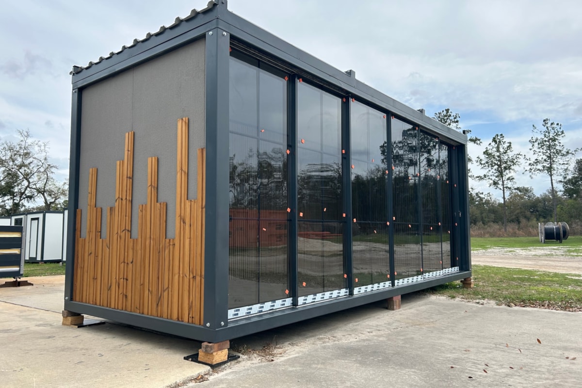 Studio 20x8 Tiny Home/Elegant Backyard Space (Electric & Delivery Included) - Image 1 Thumbnail