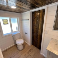 Stunning 30ft with 2x2ft bump outs tiny house  - Image 5 Thumbnail