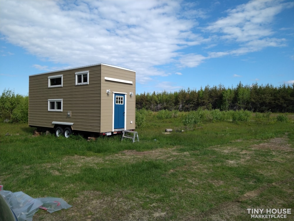 SOLD - Super Cute NB Tiny House For Sale - Image 1 Thumbnail