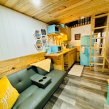 The BeeHive - Sleeps 8+ - Image 4 Thumbnail