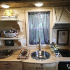 The Best Little Hen House in Tennessee is an 8′ x 16′ Freedom Style Tiny Home - Image 4 Thumbnail