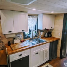 The Big Tiny House - Image 6 Thumbnail