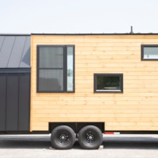 The Cozy Contemporary - The Get Out House LLC - Image 5 Thumbnail