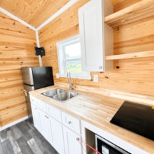 The Haven: Never-Occupied Tiny Home with Queen Bed, Bunks + Full Bath - Image 6 Thumbnail