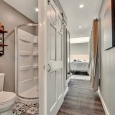 The Meadow: 8x40 Turnkey Luxury Container - Image 4 Thumbnail