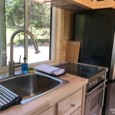 The Mocha Tiny House - Image 6 Thumbnail