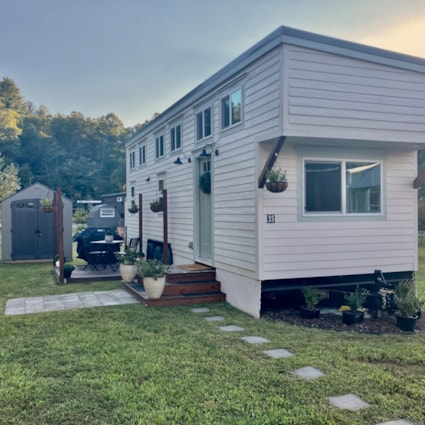 The No Compromises Tiny Home - Image 2 Thumbnail