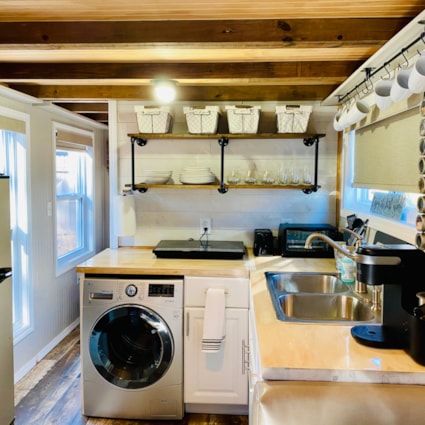 The Tiny Mansion - Sleeps 6+ - Image 2 Thumbnail