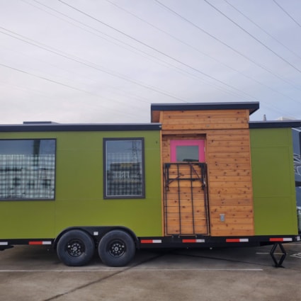 The TruForm Tiny House Verve Model, with no Kitchen. - Image 2 Thumbnail