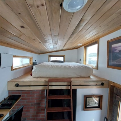 The Unique is a 24x8 foot tiny house, located at Escalante Tiny House Village . - Image 2 Thumbnail