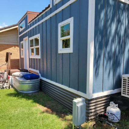 Tiny Blue House - Image 2 Thumbnail